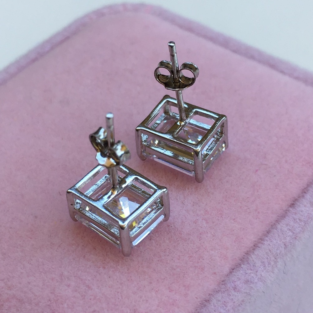 14k white gold emerald diamond 5 ct earrings - Picture 4 of 8